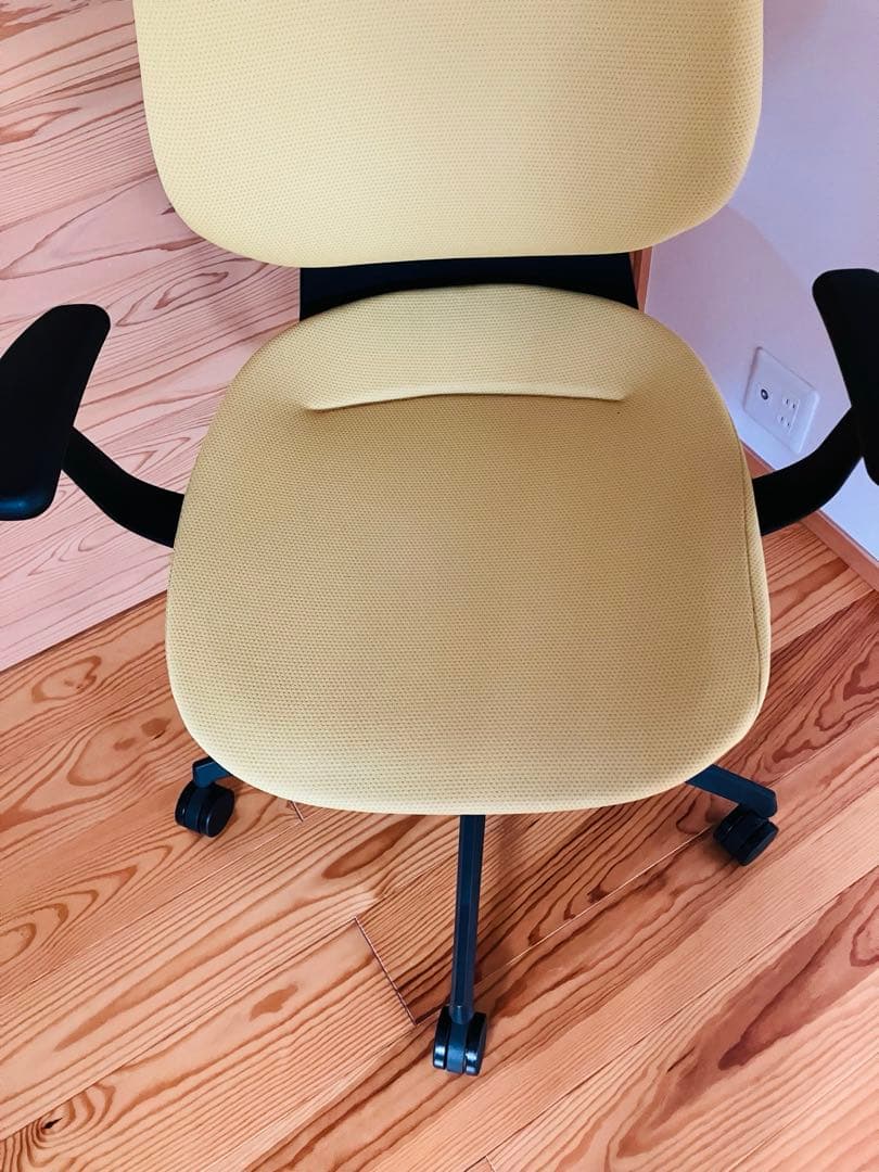 ★ KOKUYO イングチェア T型肘デスクチェア イエロー