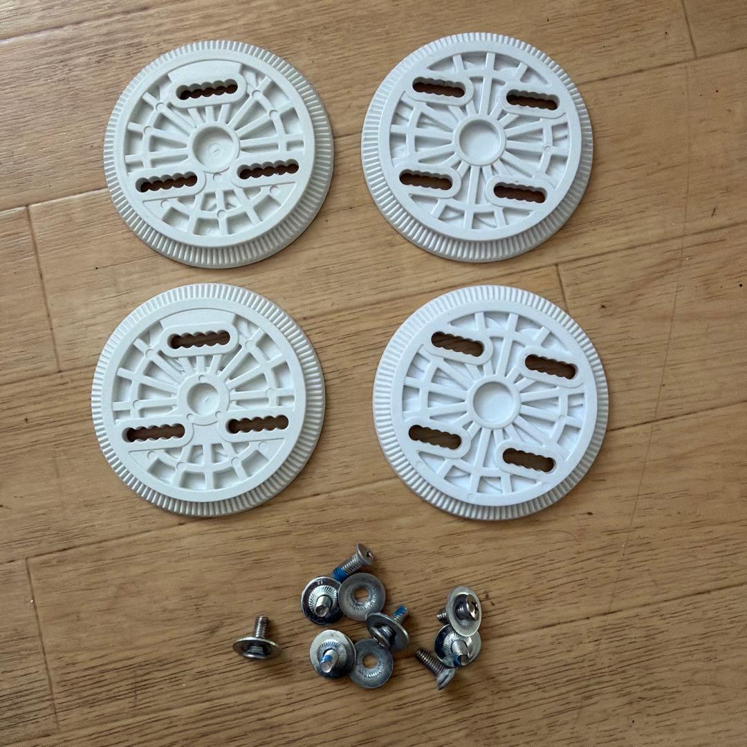 BURTON バートン 旧ビンディング用 3D 4×4 ディスクセット！ - メルカリ