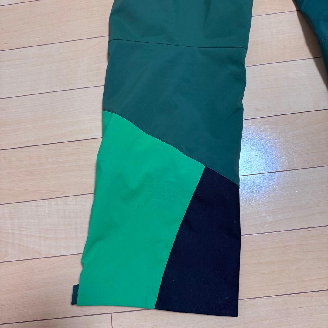 ゴールドウィン　Goldwin Lサイズ（3番）スキーウェア