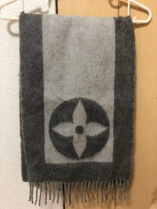 ルイヴィトン マフラー エシャルプ・カーディフ