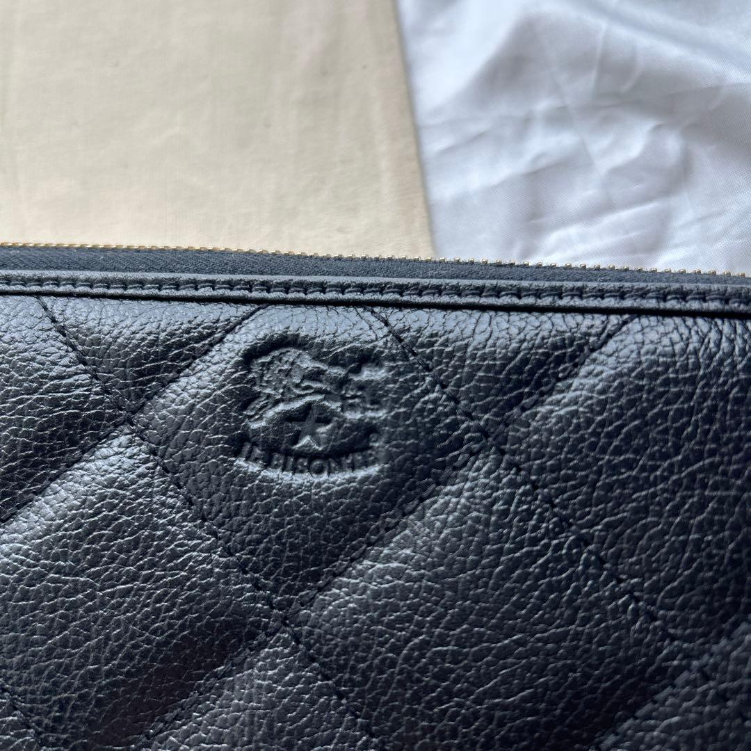 イルビゾンテ　レザー　長財布　キルティング　ブラック