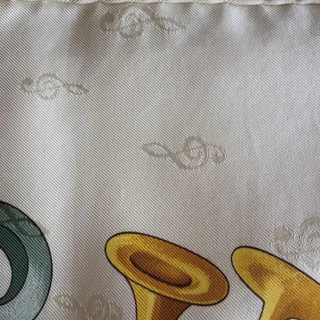 エルメス　カレ90　パイプオルガンと機械仕掛けの楽器