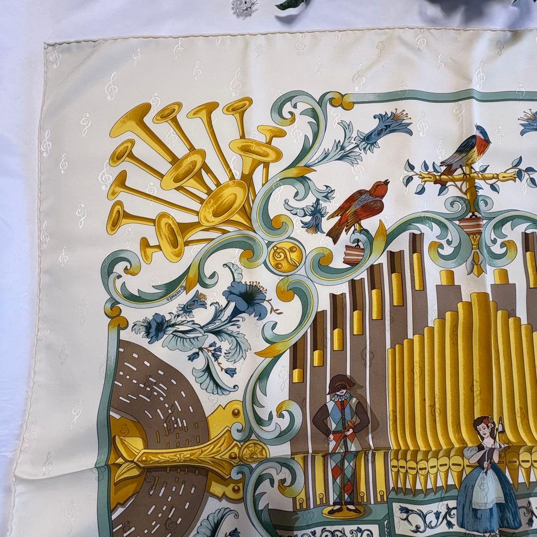 エルメス　カレ90　パイプオルガンと機械仕掛けの楽器