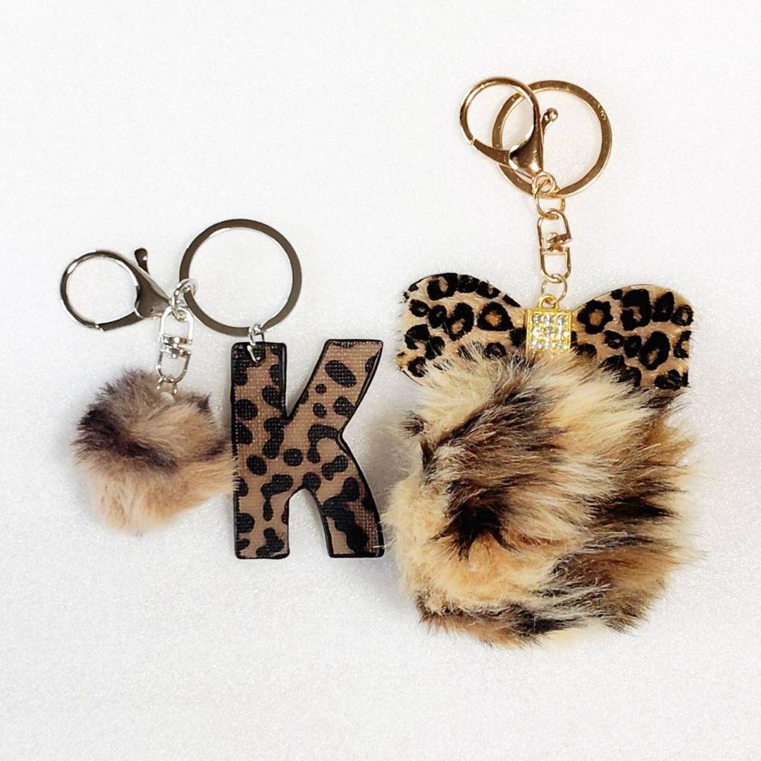 イニシャル バッグチャーム ヒョウ柄 ファー K レオパード
