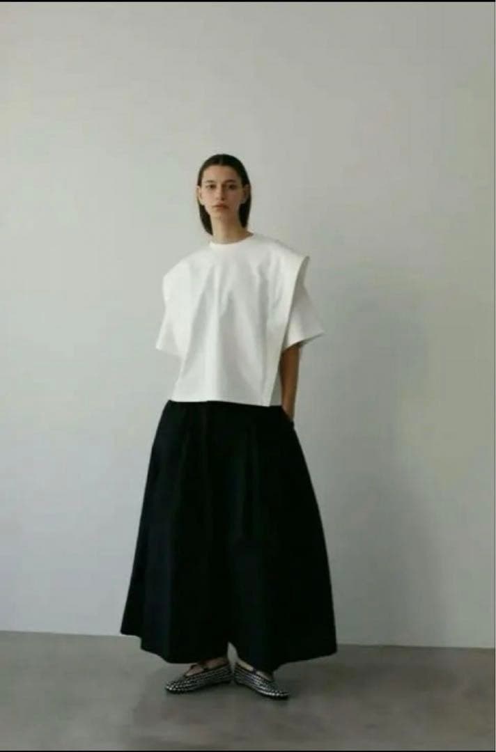 美品 LOHEN ローヘン スカートパンツ 黒 FREE