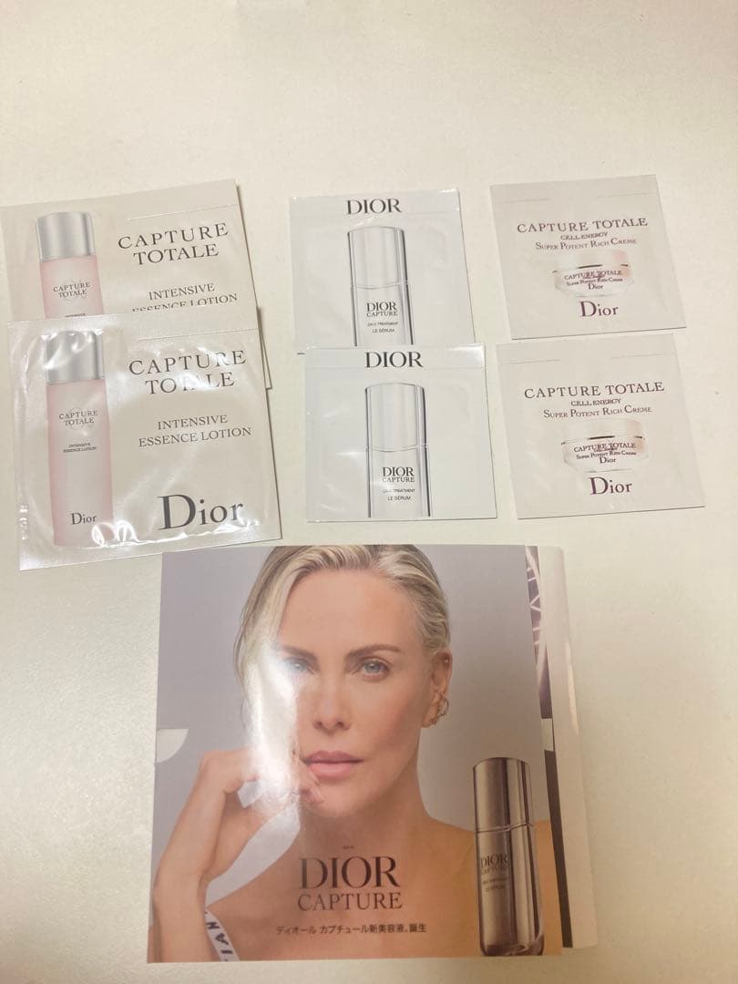 Diorスキンフォーエヴァーグロウマキシマイザー212チュチュ(フェイスカラー)