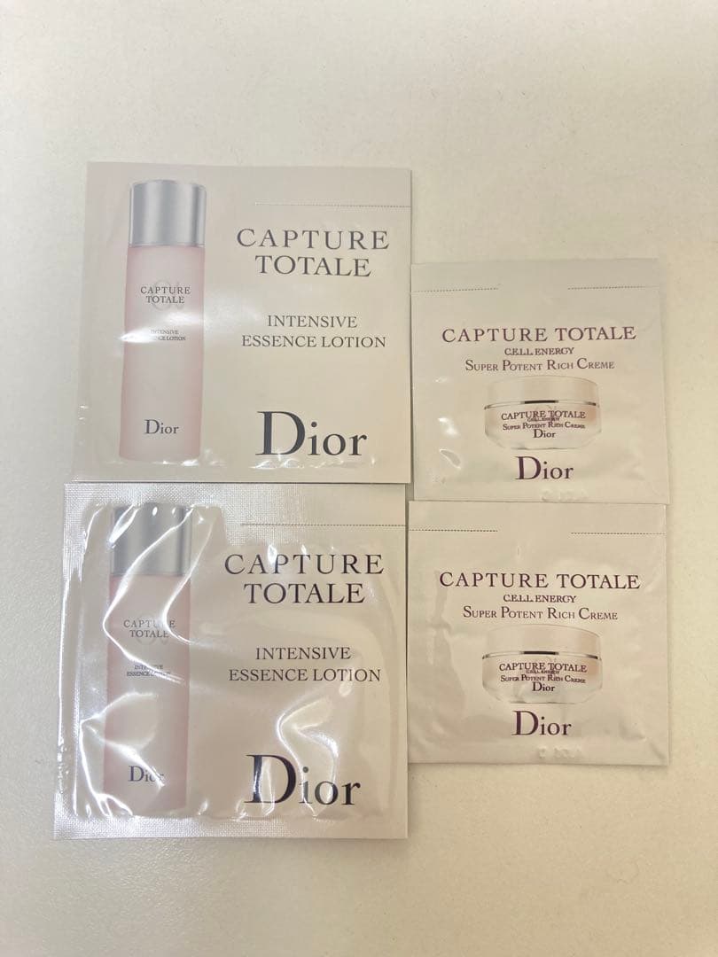 Diorスキンフォーエヴァーグロウマキシマイザー212チュチュ(フェイスカラー)