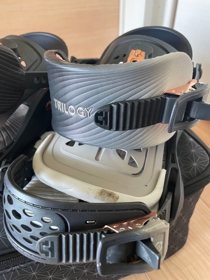 TRILOGY UNION スノーボード ビンディング /SAKURA