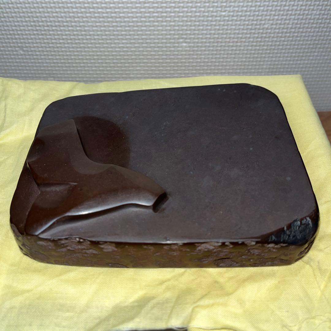 ⭕️赤間硯　名工　堀尾信夫　[芽] 新品美品　共桐箱　希少彫刻硯