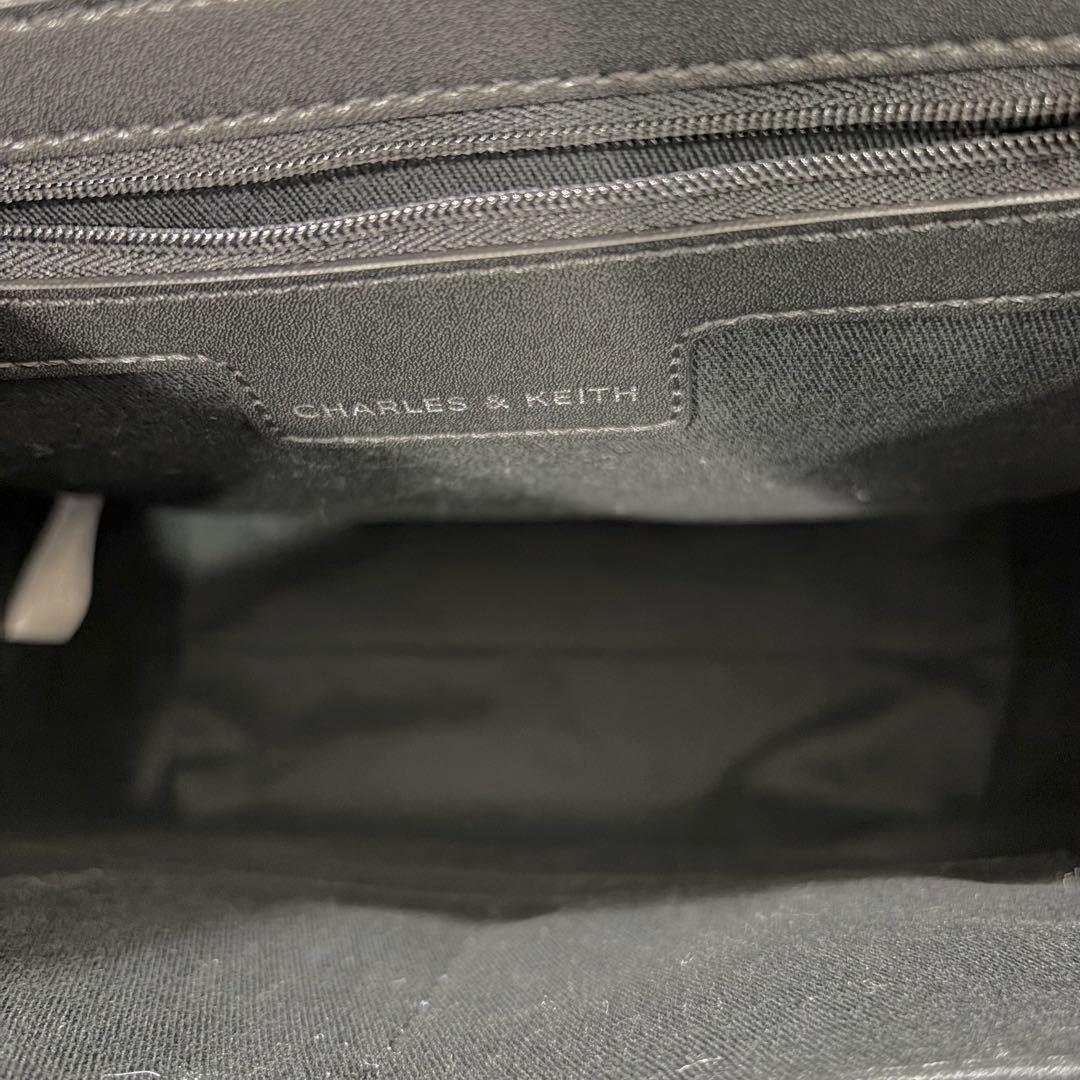 【未使用】タグ付き チャールズアンドキース リュック バッグパック ブラック