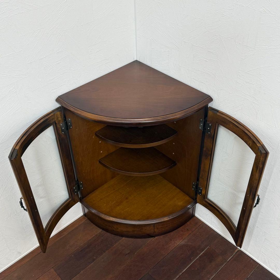 H21K20c カリモク コロニアル ガラスコーナーキャビネット - メルカリ