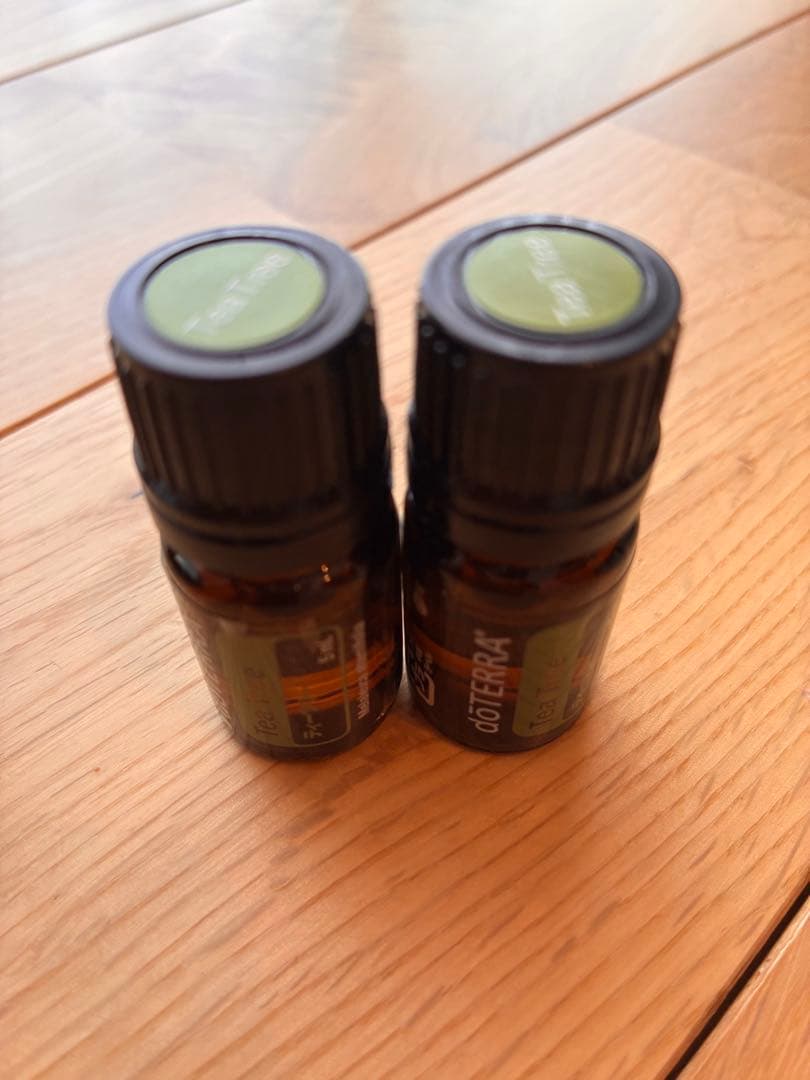 新品未開封doTERRA エッセンシャルオイル 25本セット　ケース付き