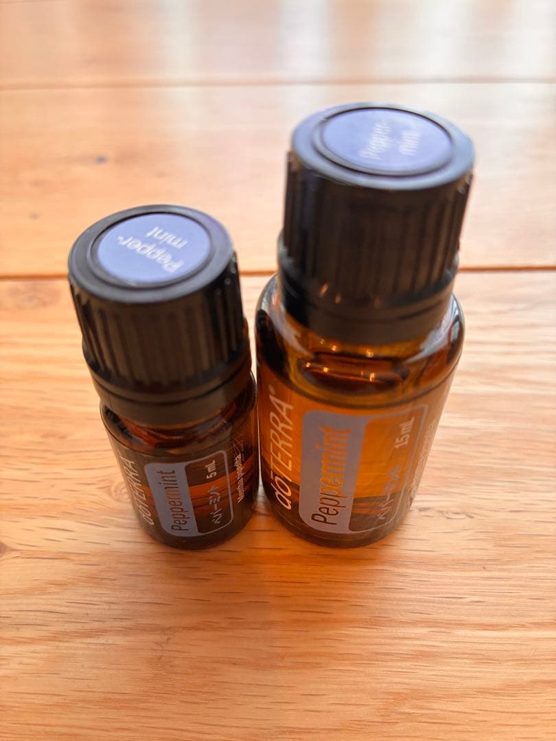 新品未開封doTERRA エッセンシャルオイル 25本セット　ケース付き