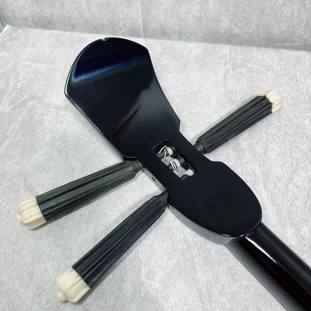 良品 沖縄 三線 本蛇皮 黒漆 三味線 爪 ケース 演奏可能　初心者　入門