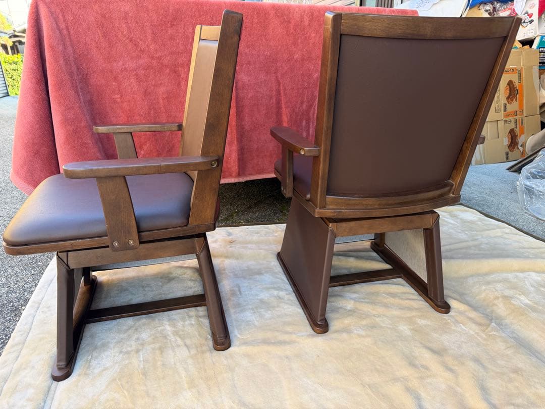 2脚セット 2023年購入 こたつダイニング用 肘付 回転 チェア イス 椅子