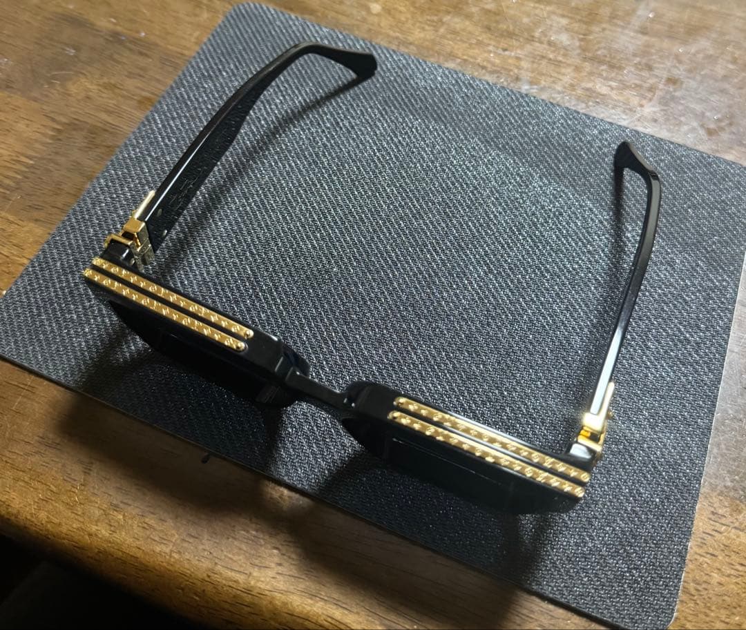 Louis Vuitton ミリオネア1.1 サングラス ブラック/ゴールド