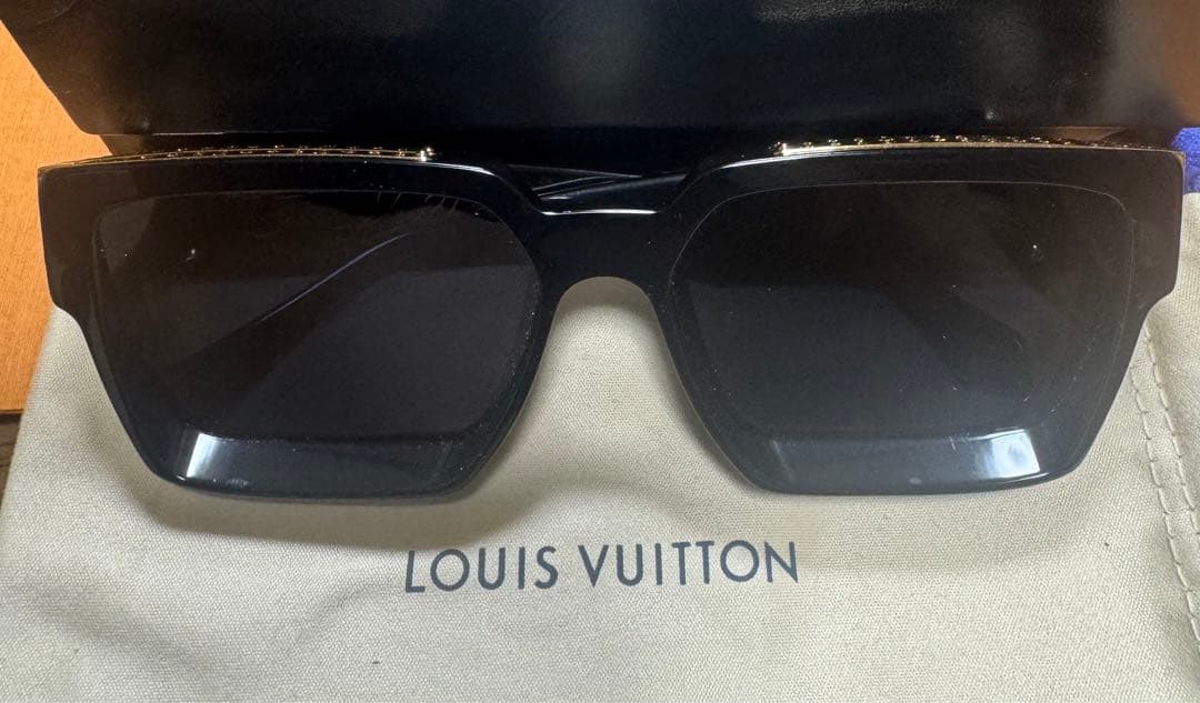 Louis Vuitton ミリオネア1.1 サングラス ブラック/ゴールド