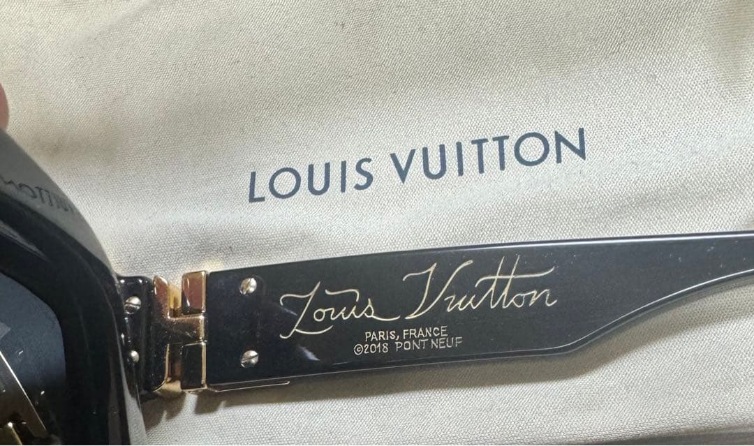 Louis Vuitton ミリオネア1.1 サングラス ブラック/ゴールド