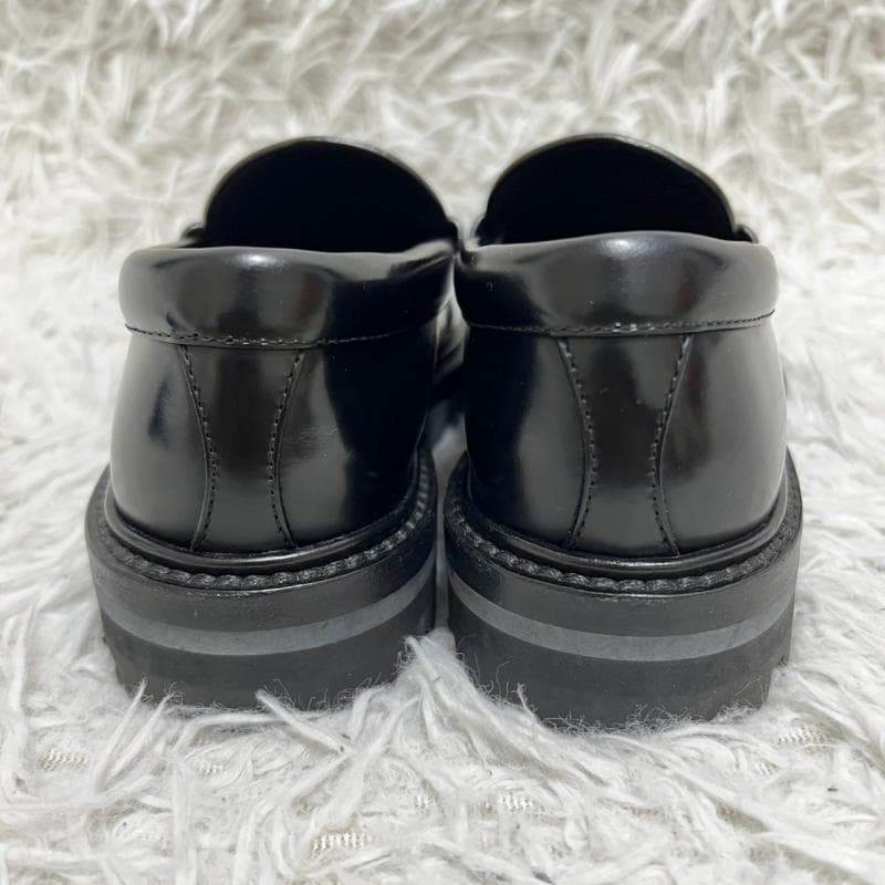 CELINE ローファー トリオンフ マーガレット フリンジ ブラック