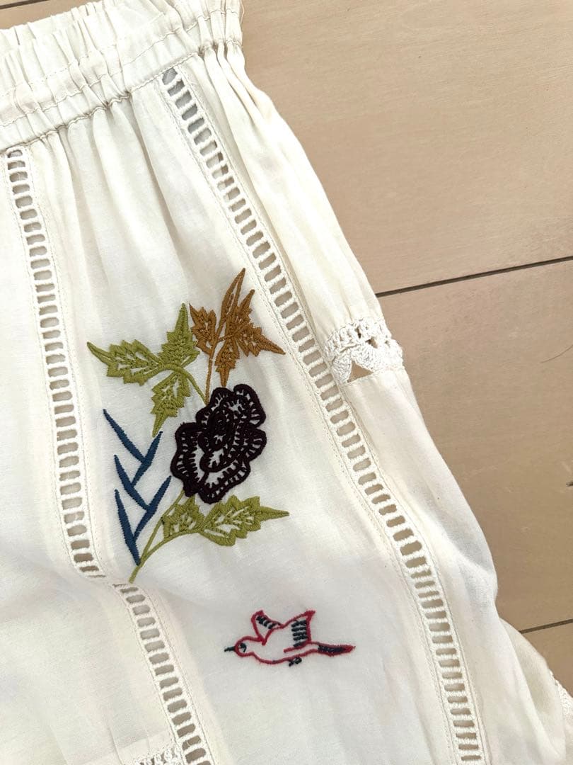todayful インド刺繍パンツ　1度短時間着用のみ。
