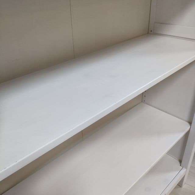 ヘムネス本棚　イケア（直接引取もしくは送料追加にて発送）