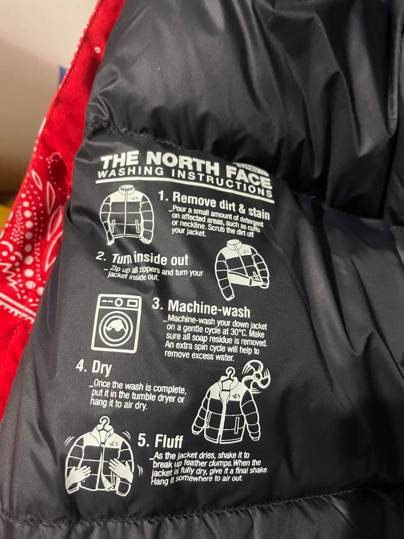 タグ付新品　ノースフェイス　バンダナ柄 アルティメットダウンジャケット　サイズS
