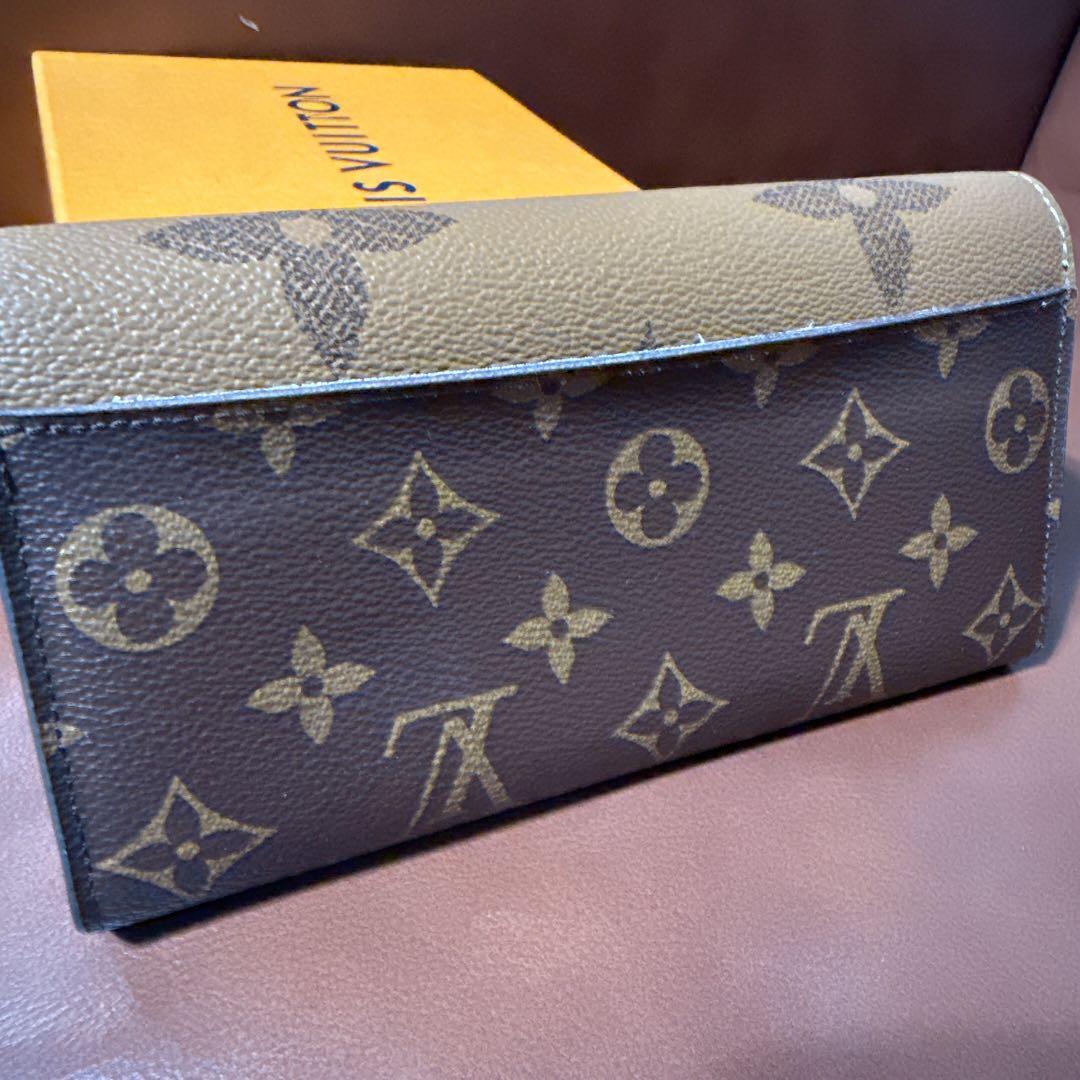 ルイヴィトン ポルトフォイユ サラ モノグラムジャイアント リバース