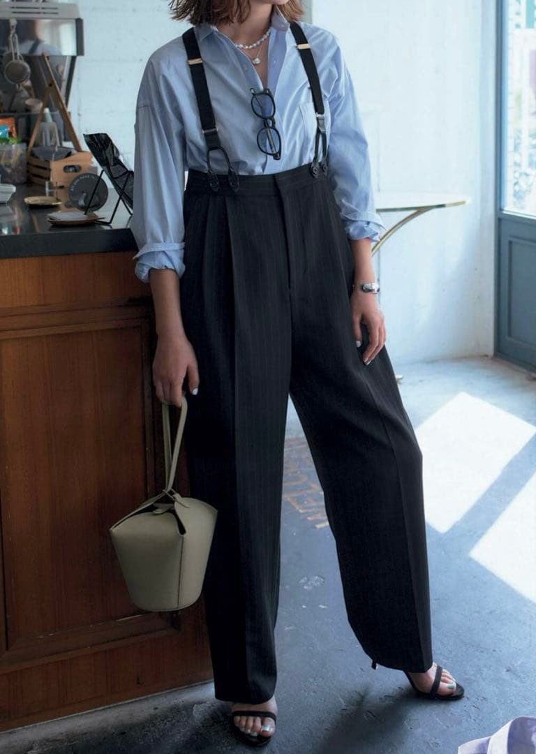 美品　カレンソロジー　黒ピンストライプ　サスペンダーパンツ　フリーサイズ