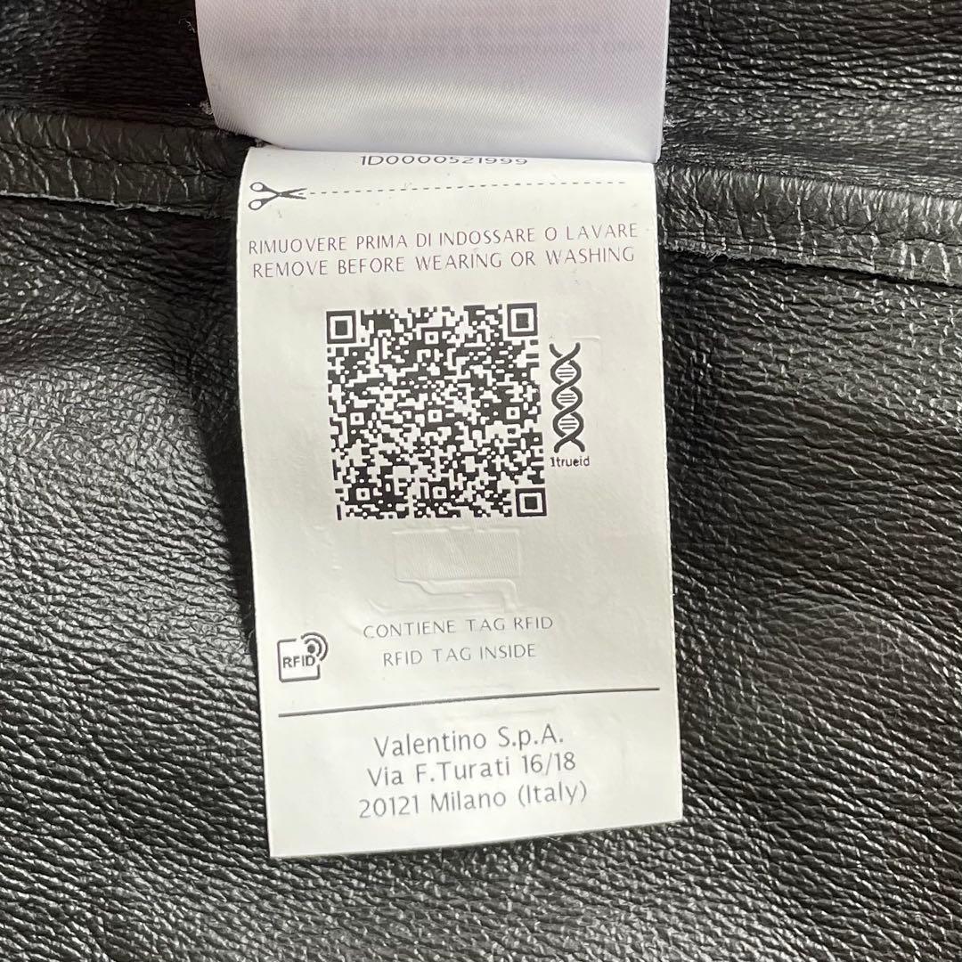 A*a様 《 最高峰の絶品 》 VALENTINO ボウタイ付き レザーケープ