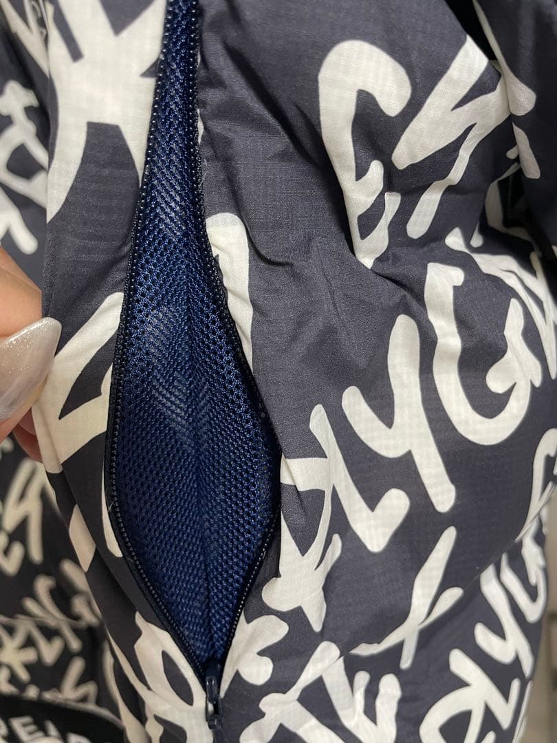 未使用品　PEARLY GATES ロゴプリントジャケット　4サイズL ネイビー