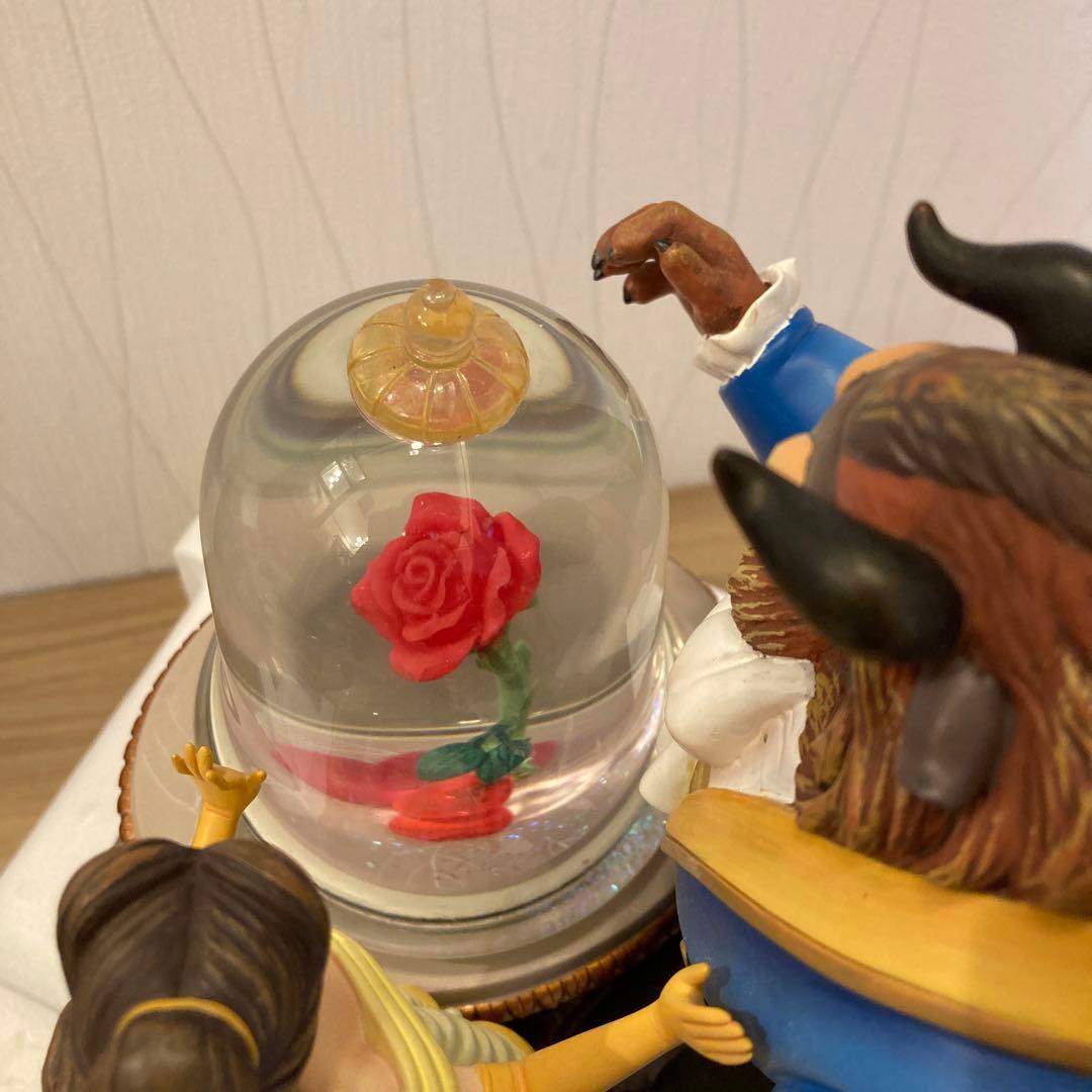 ディズニー　スノーグローブ美女と野獣