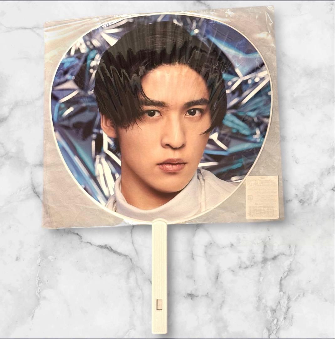 新品]SnowMan LIVEツアーうちわ 目黒蓮5枚セット まとめ売り - メルカリ