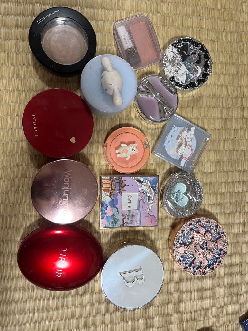 コスメまとめ売り 69点ほど
