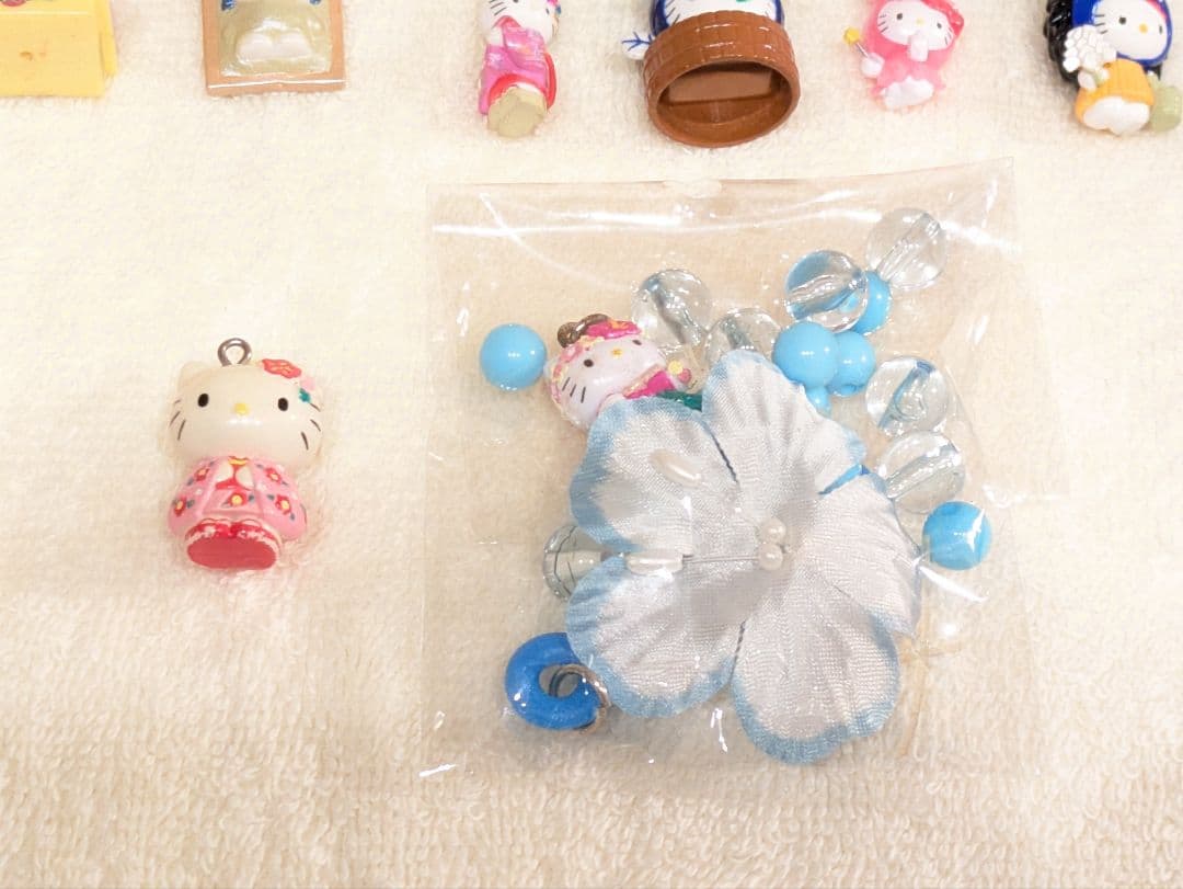 【ハローキティ】ご当地キティ　ストラップ　根付け　まとめ売り