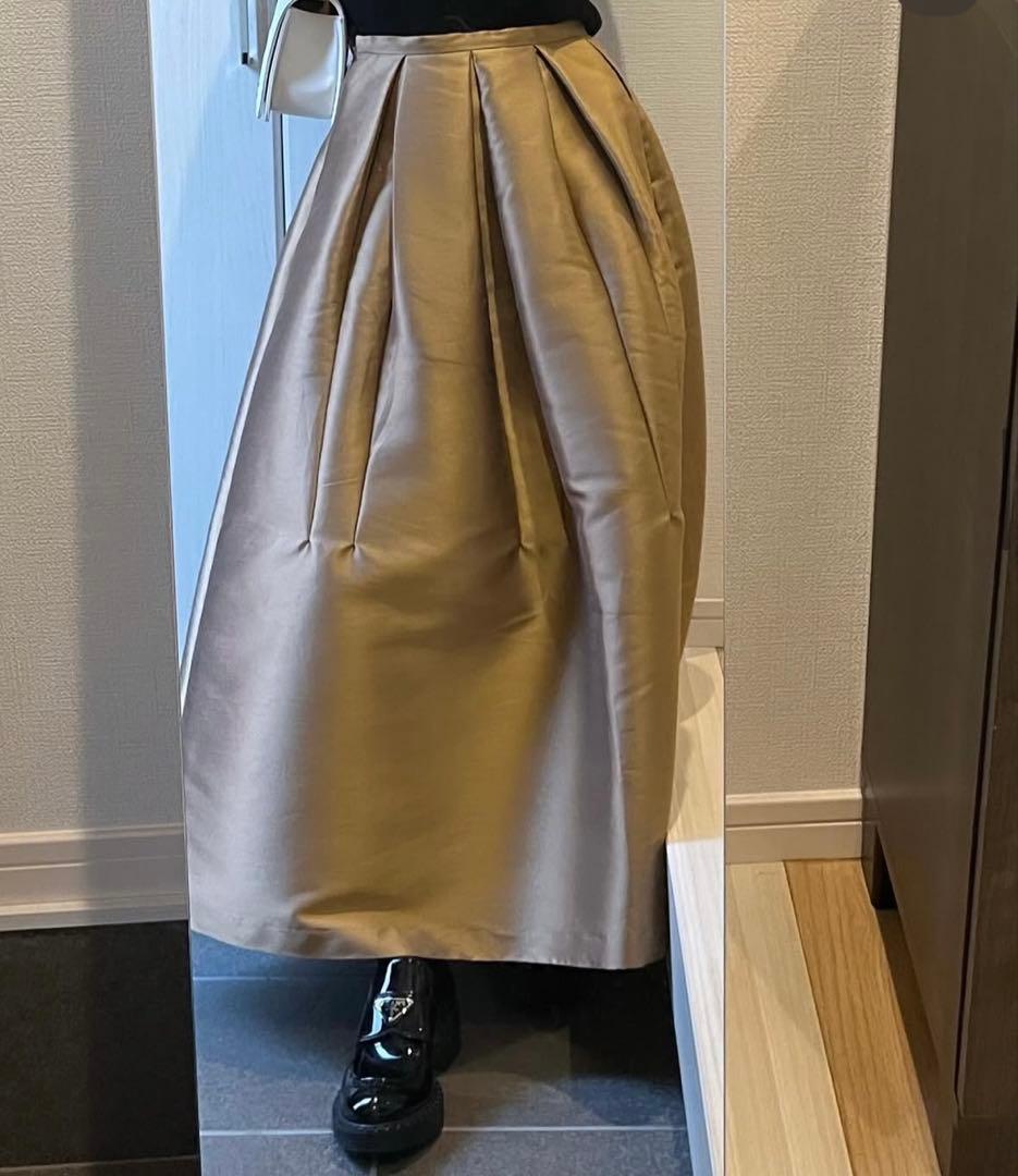 サードマガジン　ゴールド サテン フレアスカート ロング