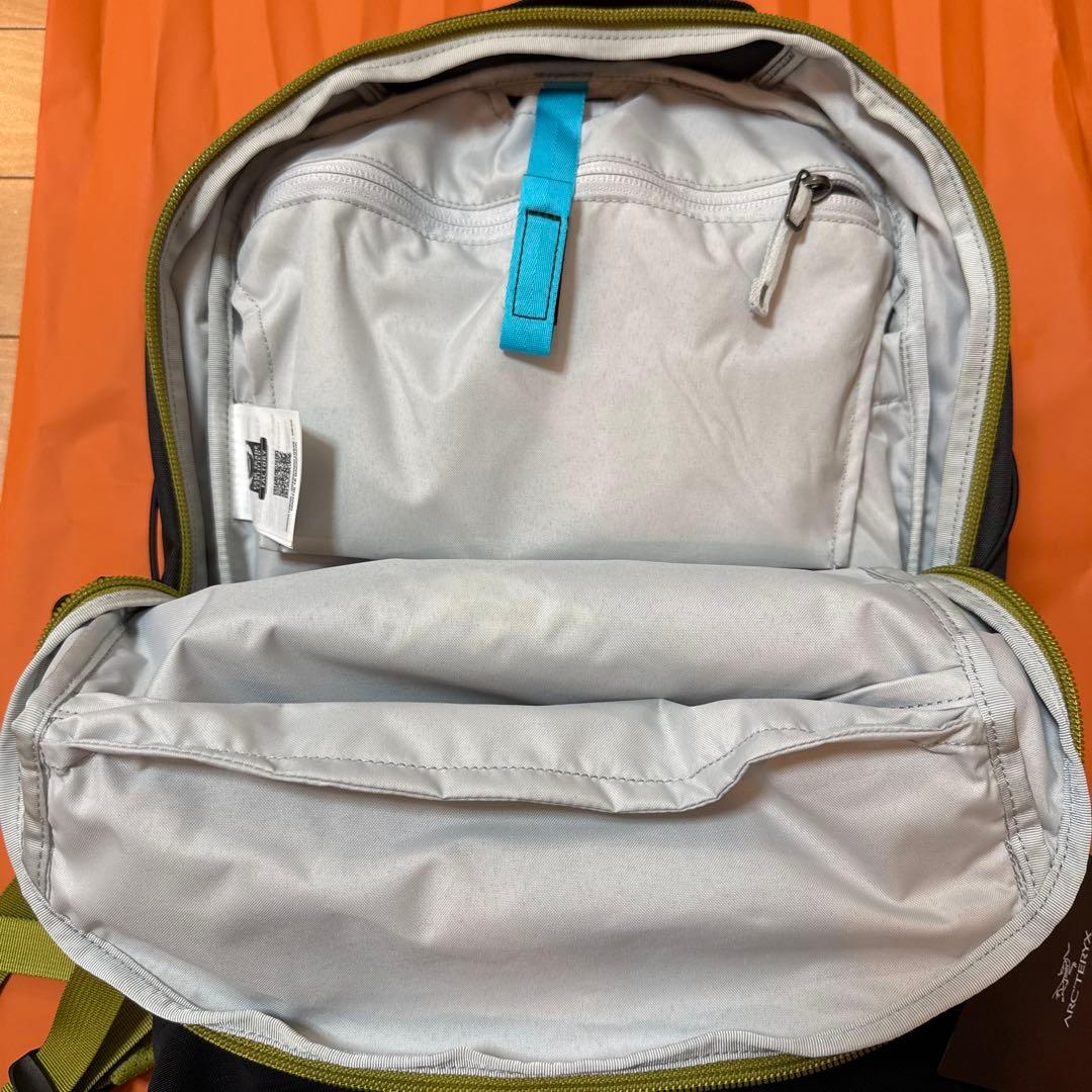 新品　ビームス限定　アークテリクスMANTIS16 バックパック　限定カラー
