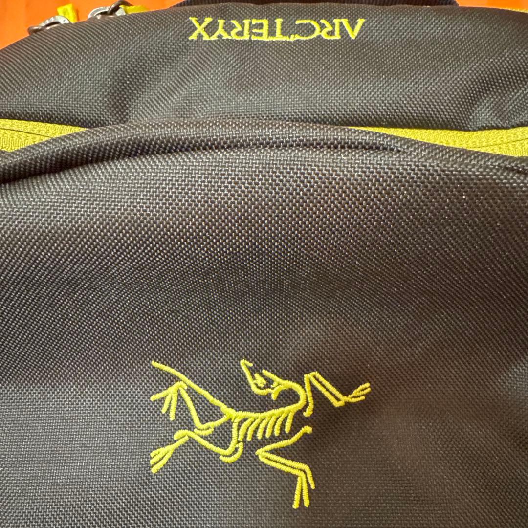 新品　ビームス限定　アークテリクスMANTIS16 バックパック　限定カラー