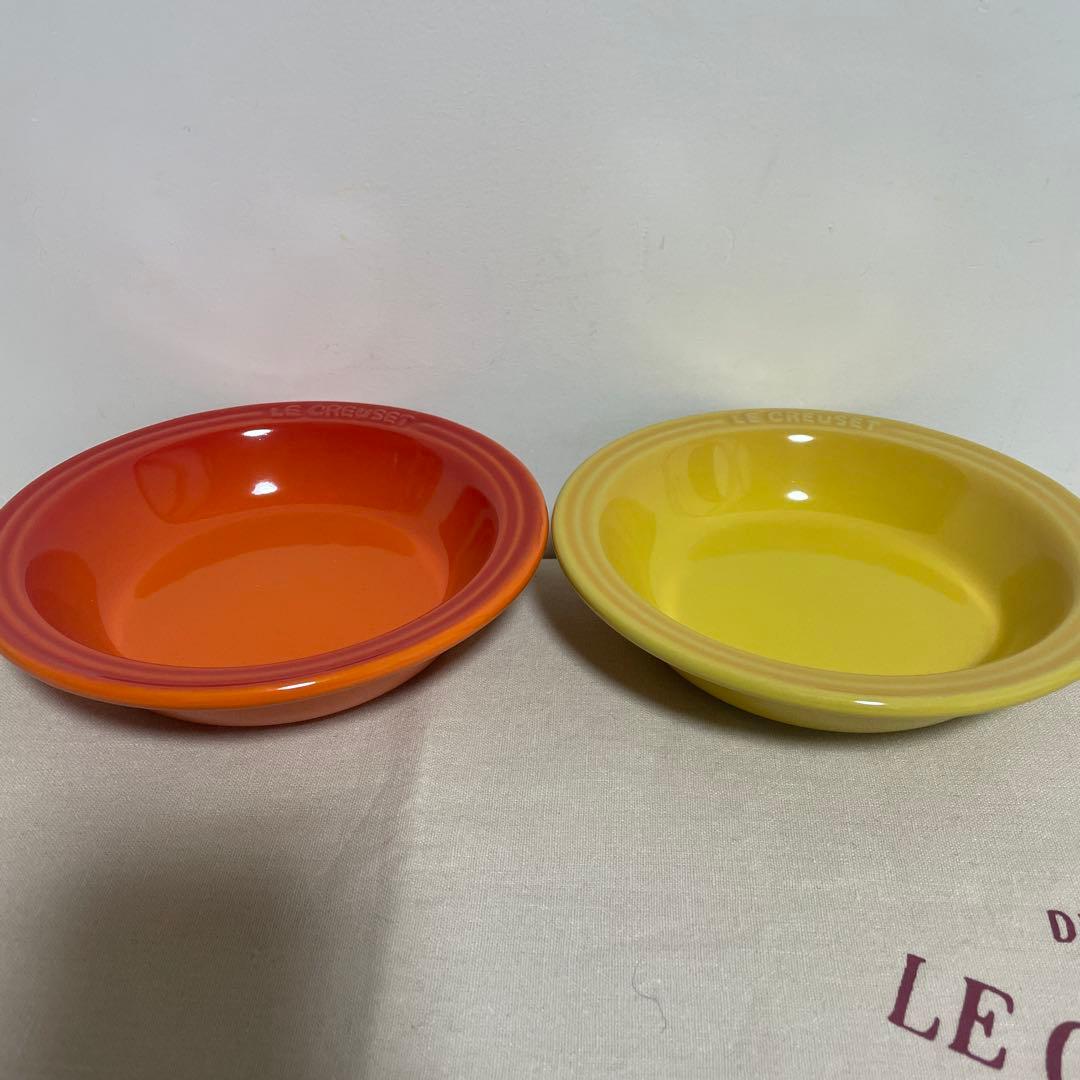 《新品》LE CREUSET ラウンドディッシュ 2個セセット ①