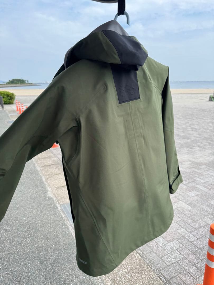 デサント　スキーウェア　カタログ外商品　超美品　有名スキーヤー着用モデル