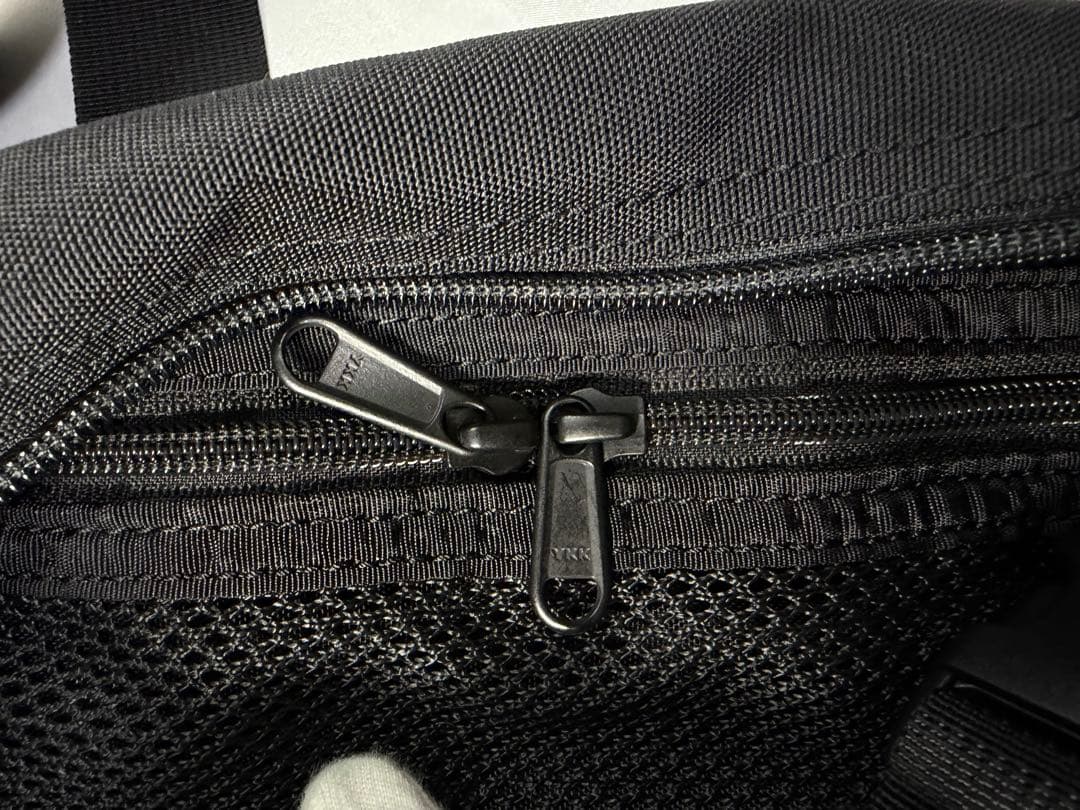 ブリーフィング　SHOULDER BAG SLASH S MW GENⅡ