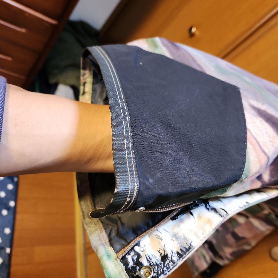 VOLCOMゴアテックス青いフード付きジャケットと迷彩パンツセット