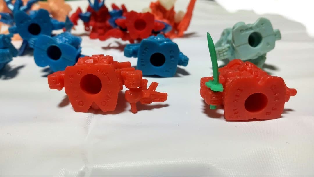 ガンダム 消しゴム ガチャ ガンケシ ガン消し ロックマン メットール