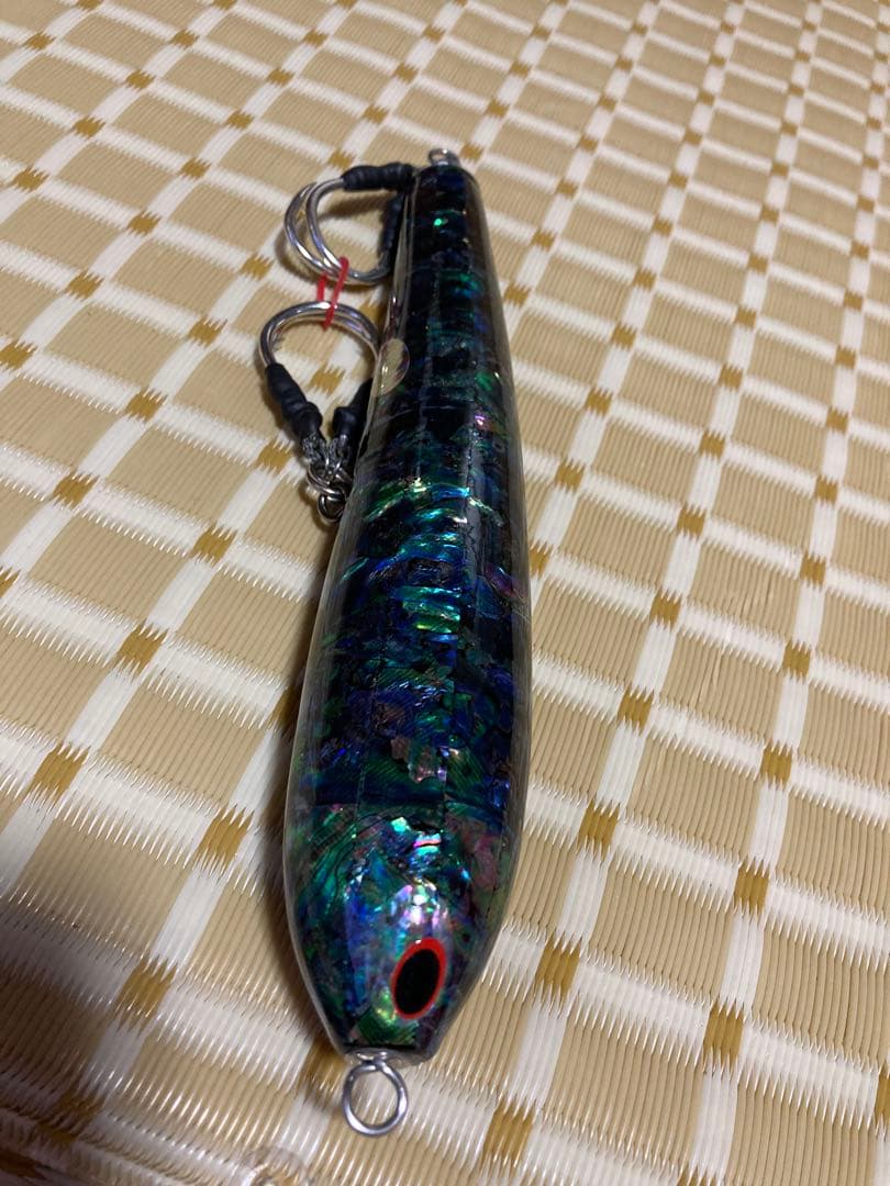 新品　未使用品　貝田ルアー　ツイスターf2 最終値下げ