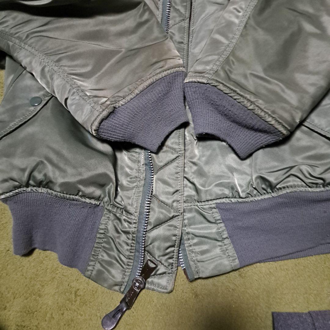 オリーブグリーン MA-1ジャケット