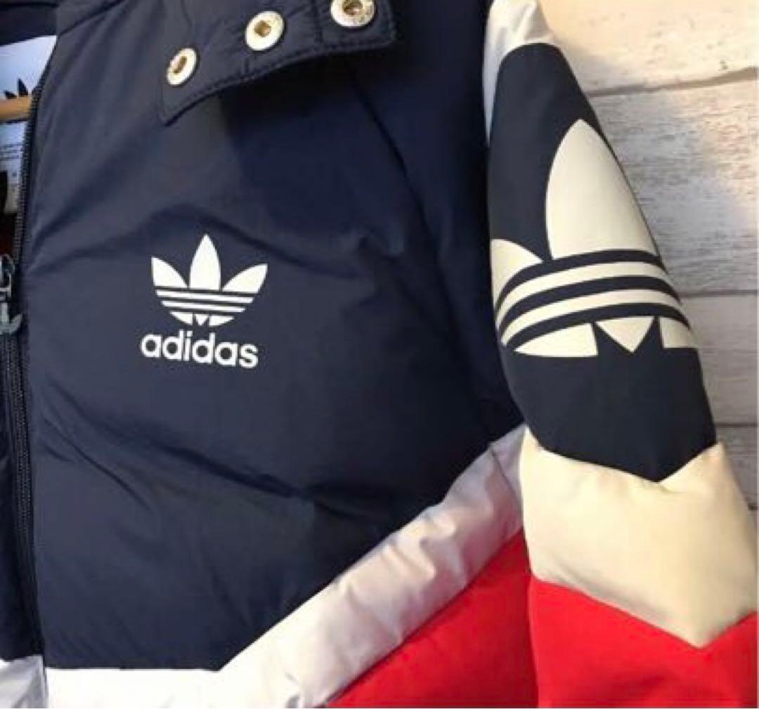 ven12になります アディダスオリジナルス ダウンジャンパー