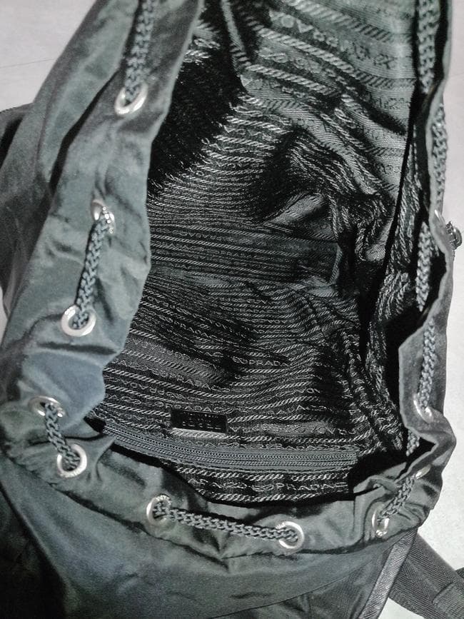 PRADA プラダ VIAGGIO V164 ナイロン リュック 黒 イタリア製