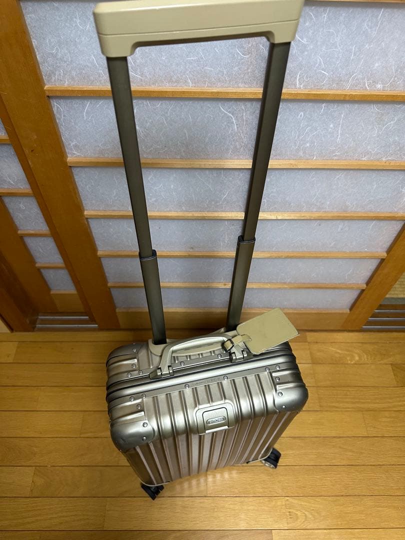 RIMOWA☆リモワスーツケース　トパーズチタニウム32L機内持ち込み可能