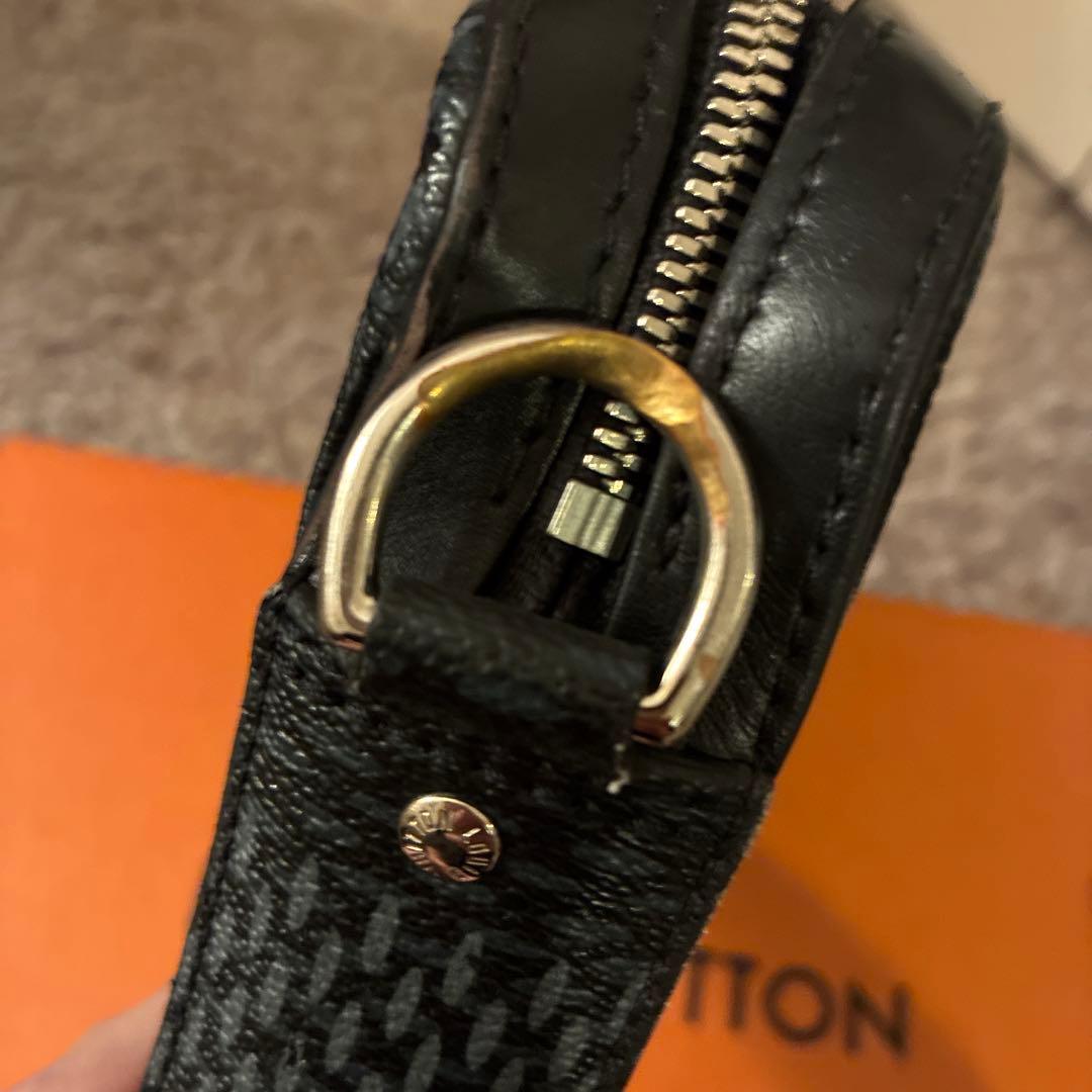 ルイヴィトン ダミエ・グラフィット3D トリオメッセンジャー N50017