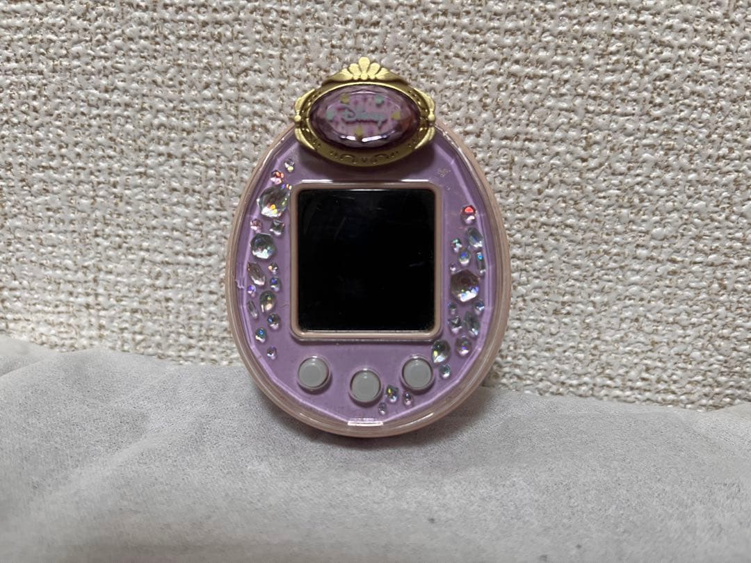 たまごっちピース ディズニー たまでこピアス - メルカリ