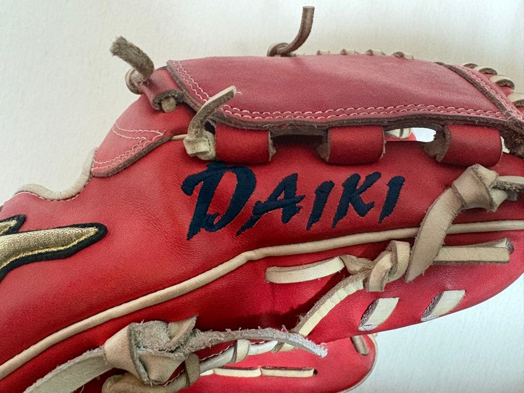 『期間限定値下げ』千葉ロッテマリーンズ　岩下大輝選手　支給品　実使用グローブ